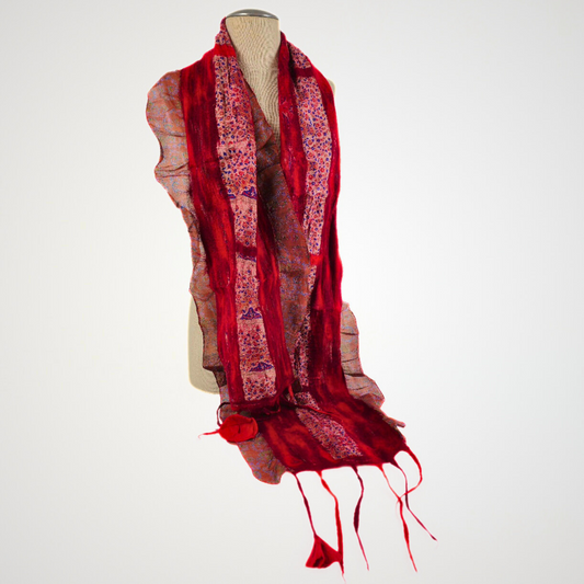 Saree Lace Red Felted Scarf