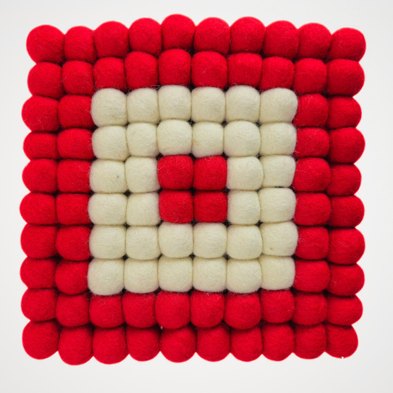 Red and White Pom Pom Felt Ball Trivet-Set Of 2Pcs.