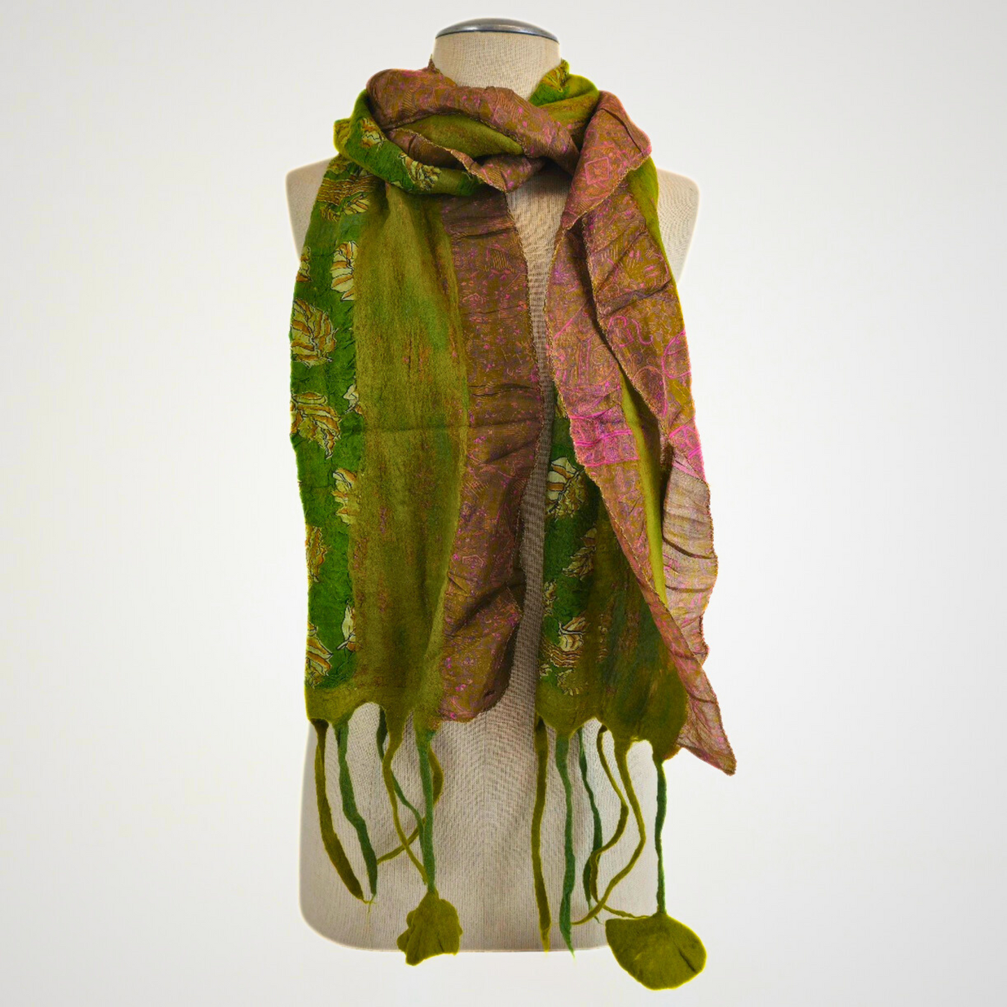 Saree Lace Green Felted Scarf