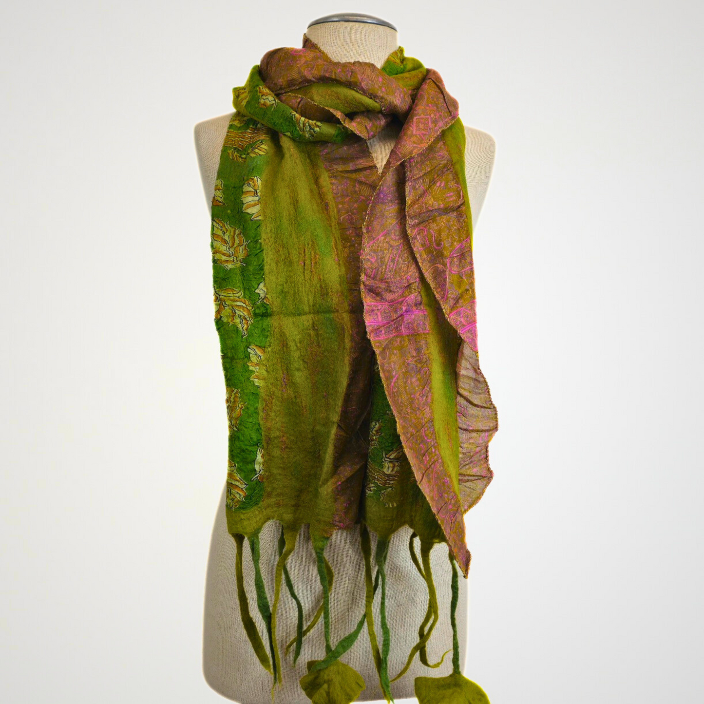 Saree Lace Green Felted Scarf