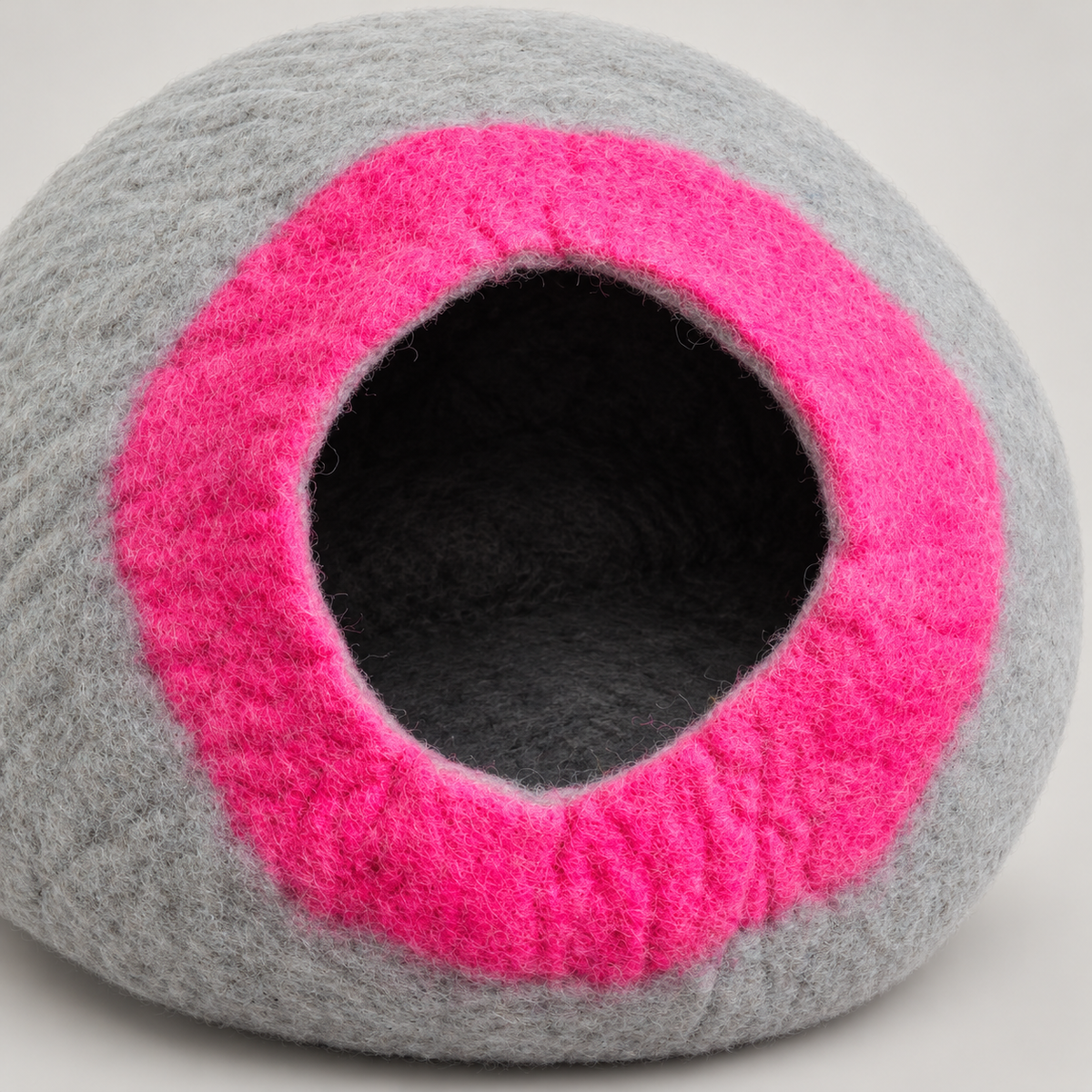 Close-up of CC107 pink felt entrance and interior.