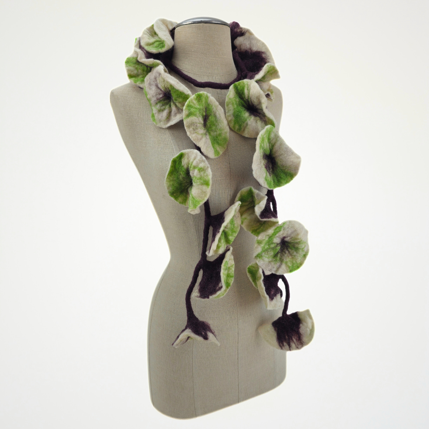20 Flowers White-Brown Scarf, Flowers Garland or Wall Hanging