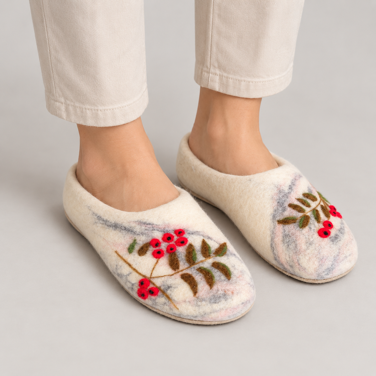 LN917 slippers worn by model