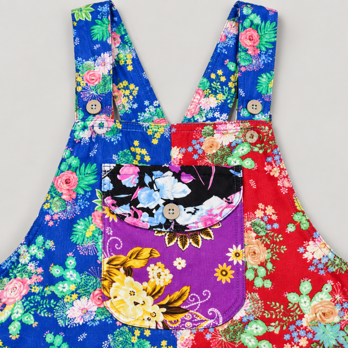 Floral patchwork cotton short overalls, bib pocket detail