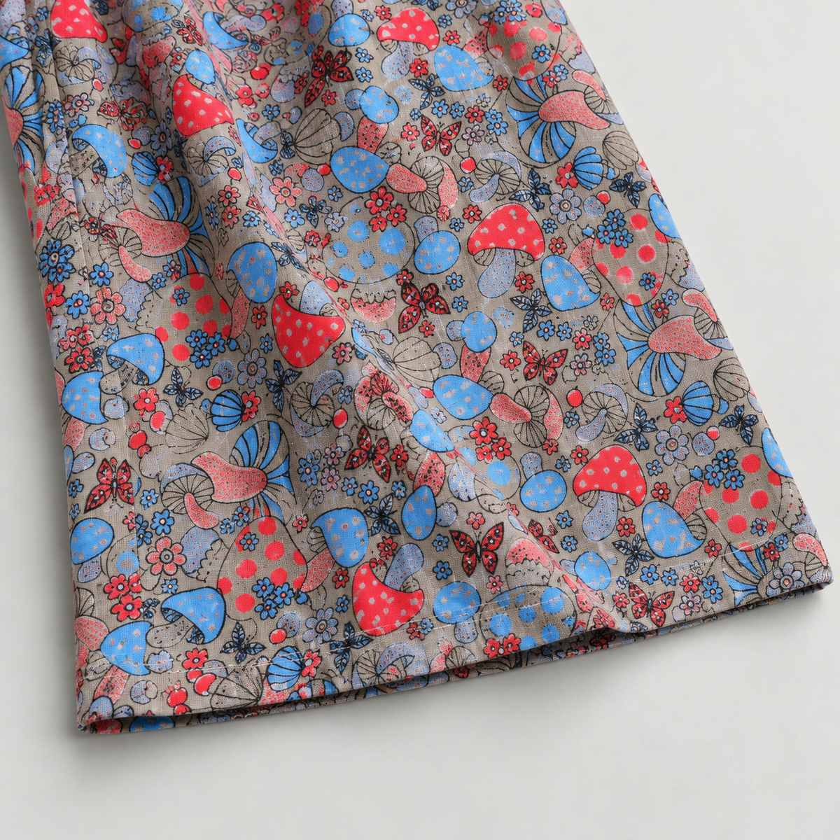 Gray & Red mushroom print cotton palazzo trousers – detail view