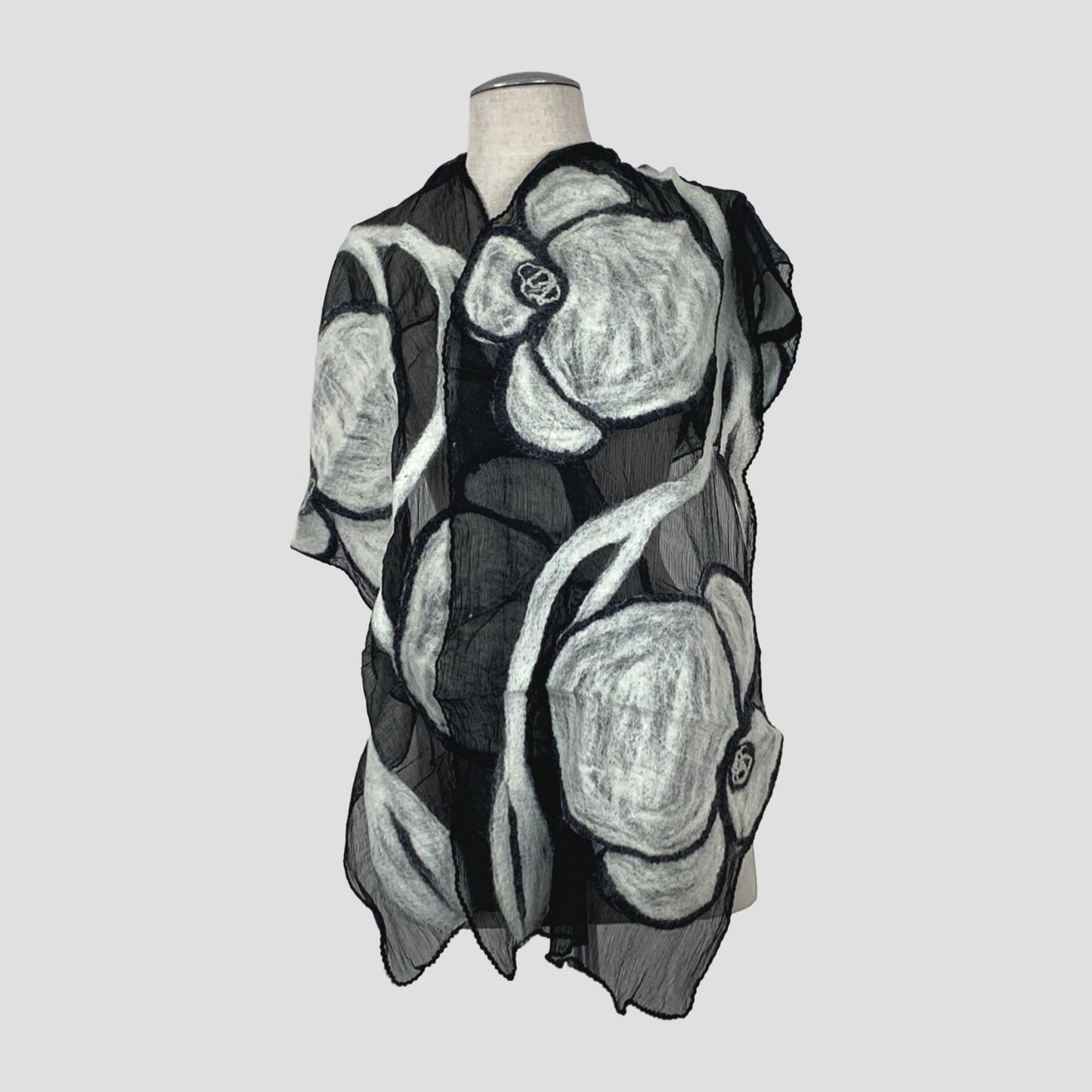White Big Flower Merino Wool Felt Scarf