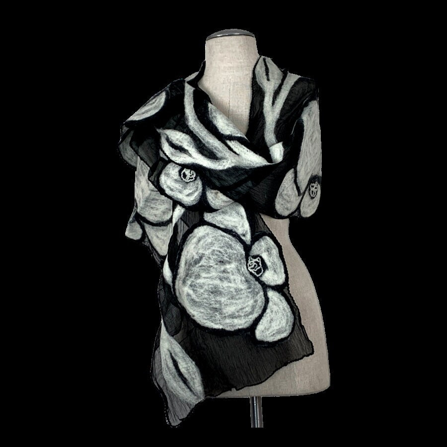 White Big Flower Merino Wool Felt Scarf